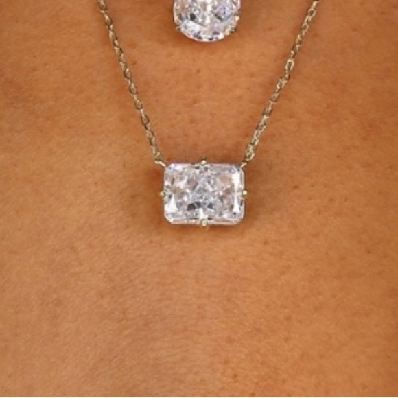 👑✨Melinda Maria~Your Royal Highness~ Silver emerald cut Necklace with Pendant👑 - Picture 4 of 11